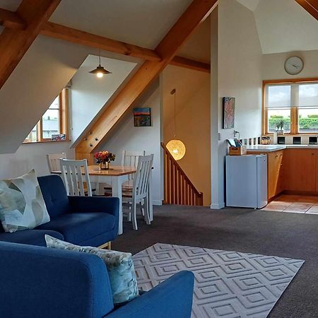 Ddog Vineyard & Bnb Renwick Экстерьер фото